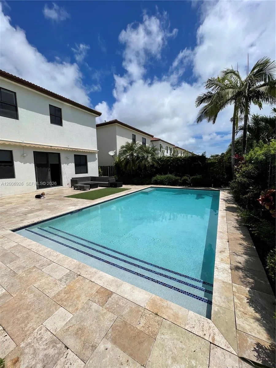 10086 NW 89th Ter, Doral, FL 33178 photo 3