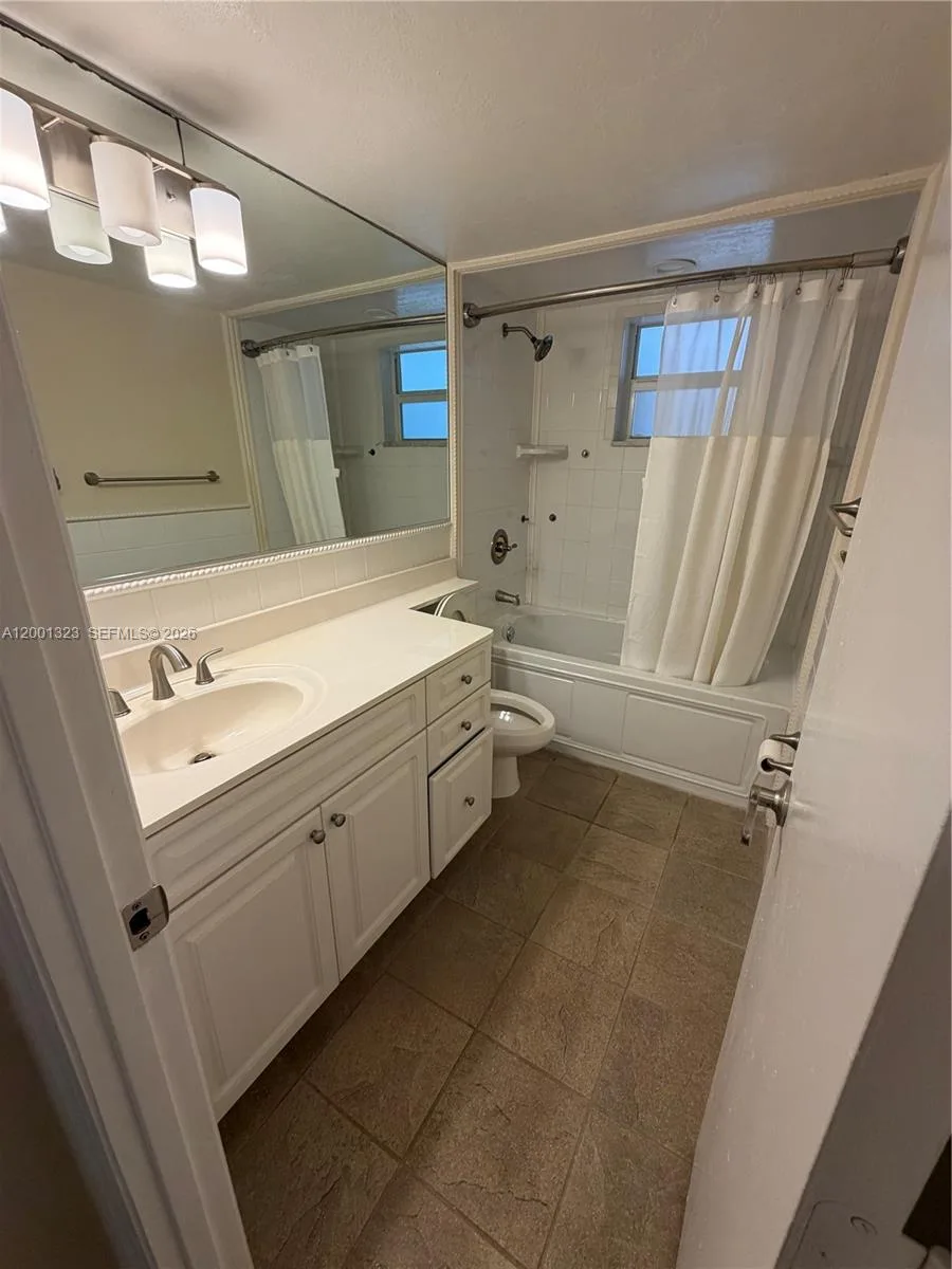 100 Edgewater Dr # 127, Coral Gables, FL 33133 photo 13
