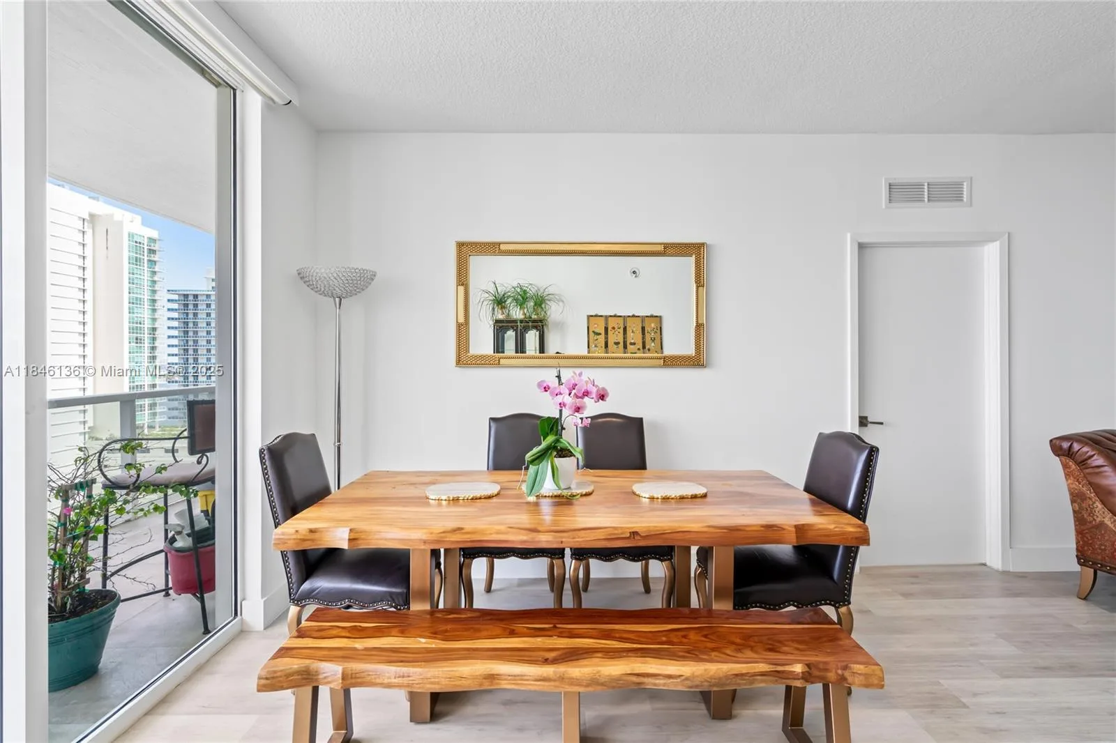 600 NE 27th St # 1803, Miami, FL 33137 photo 3