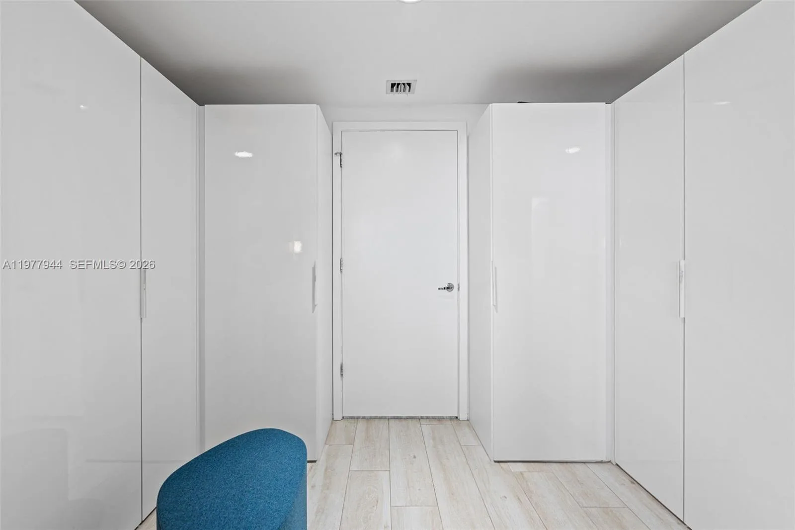 1010 Brickell Ave # 4009, Miami, FL 33131 photo 12