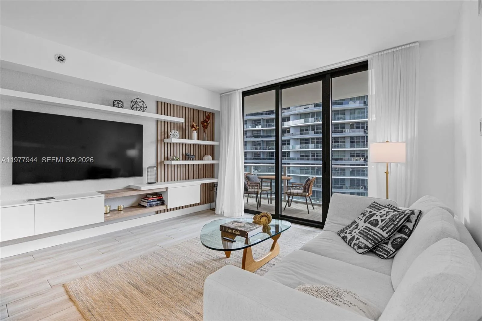 1010 Brickell Ave # 4009, Miami, FL 33131 photo 5
