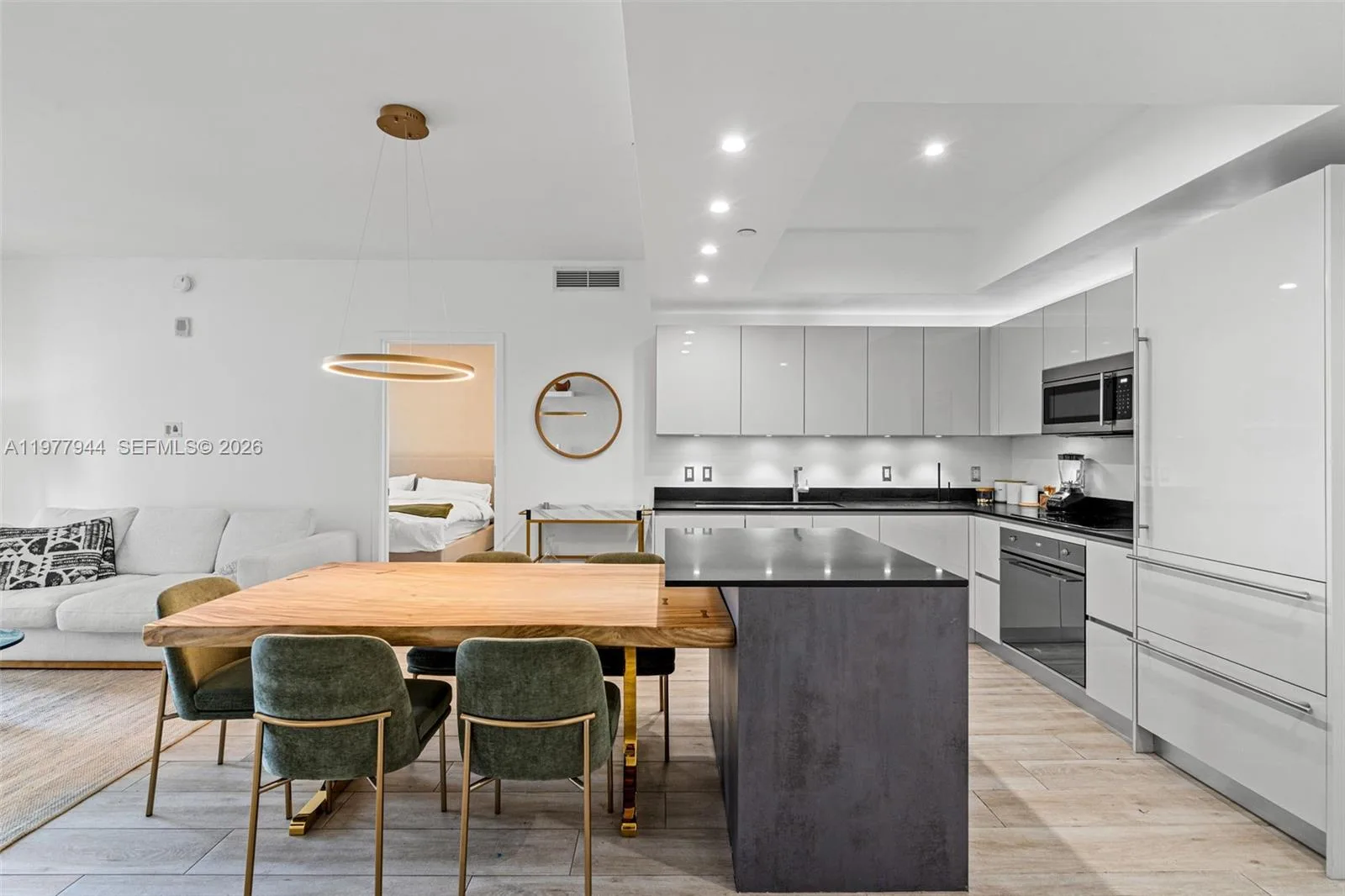 1010 Brickell Ave # 4009, Miami, FL 33131 photo 6