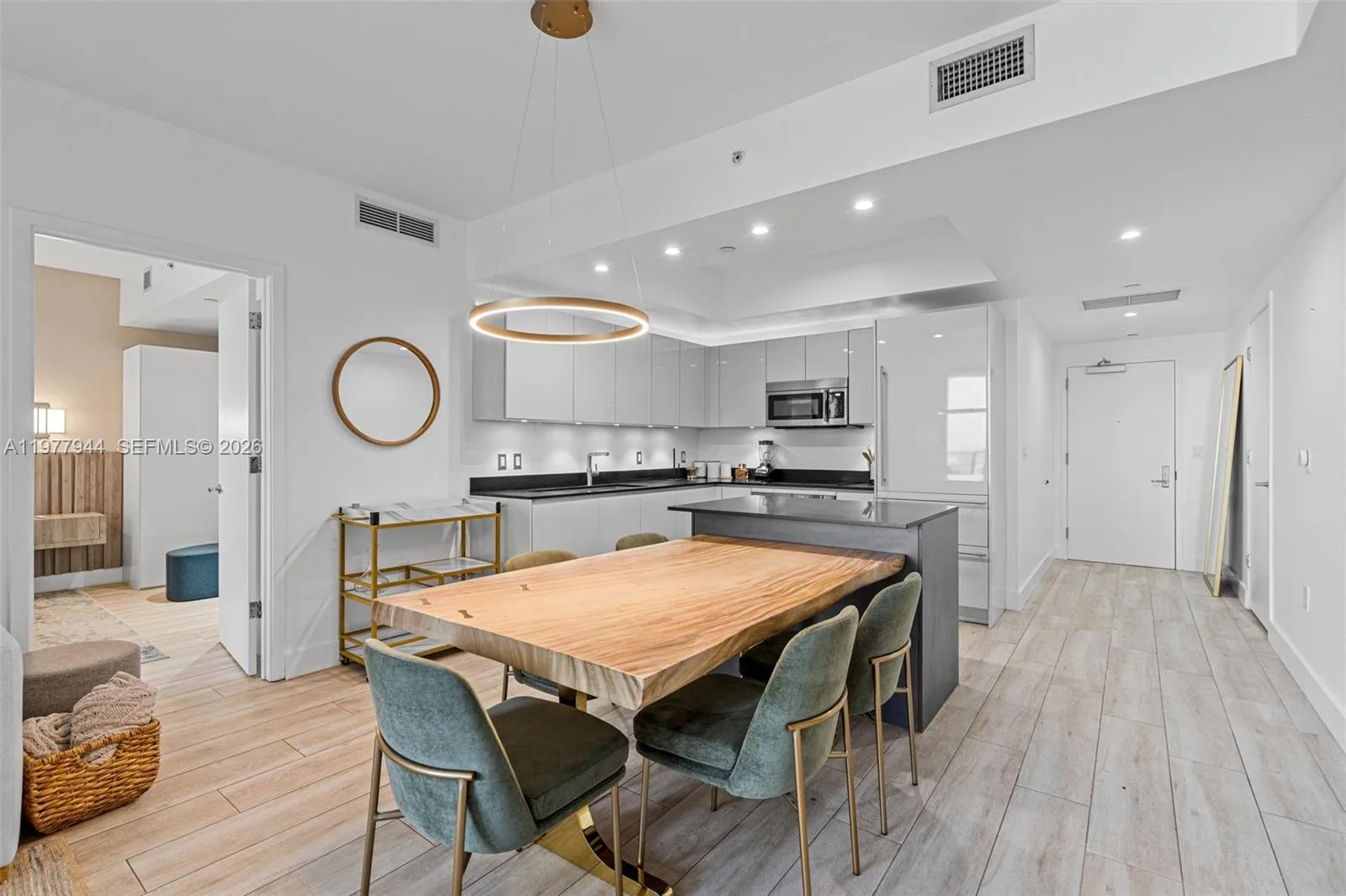 1010 Brickell Ave # 4009, Miami, FL 33131 photo 8