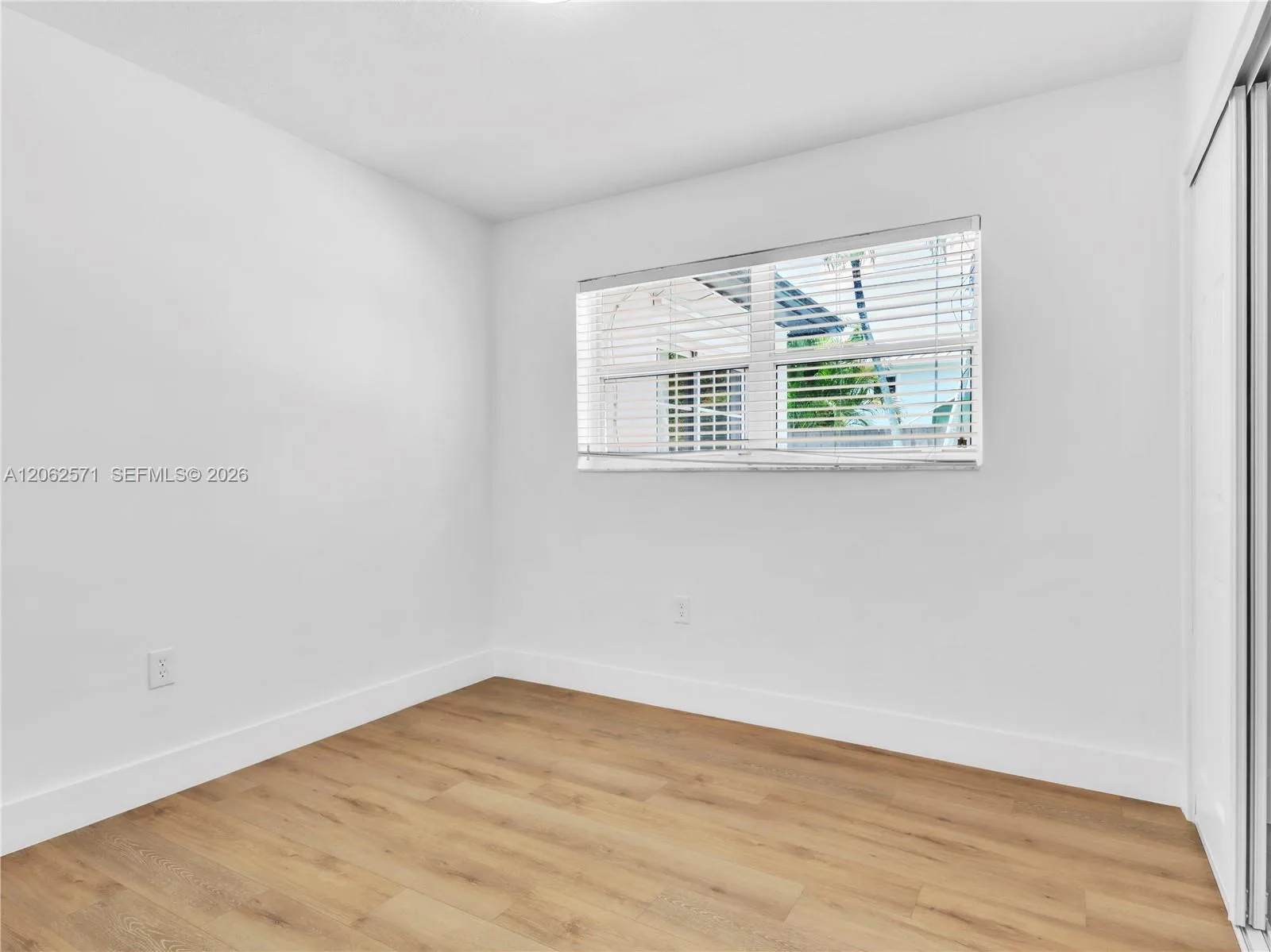 10015 SW 85th Ter, Miami, FL 33173 photo 11