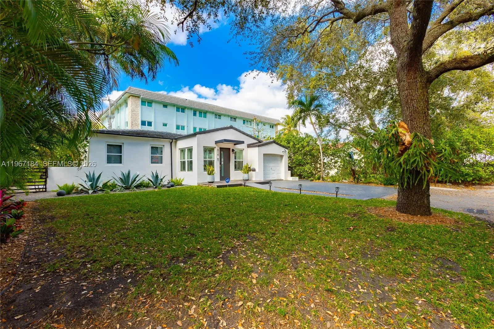 814 Monterey St, Coral Gables, FL 33134 photo 3