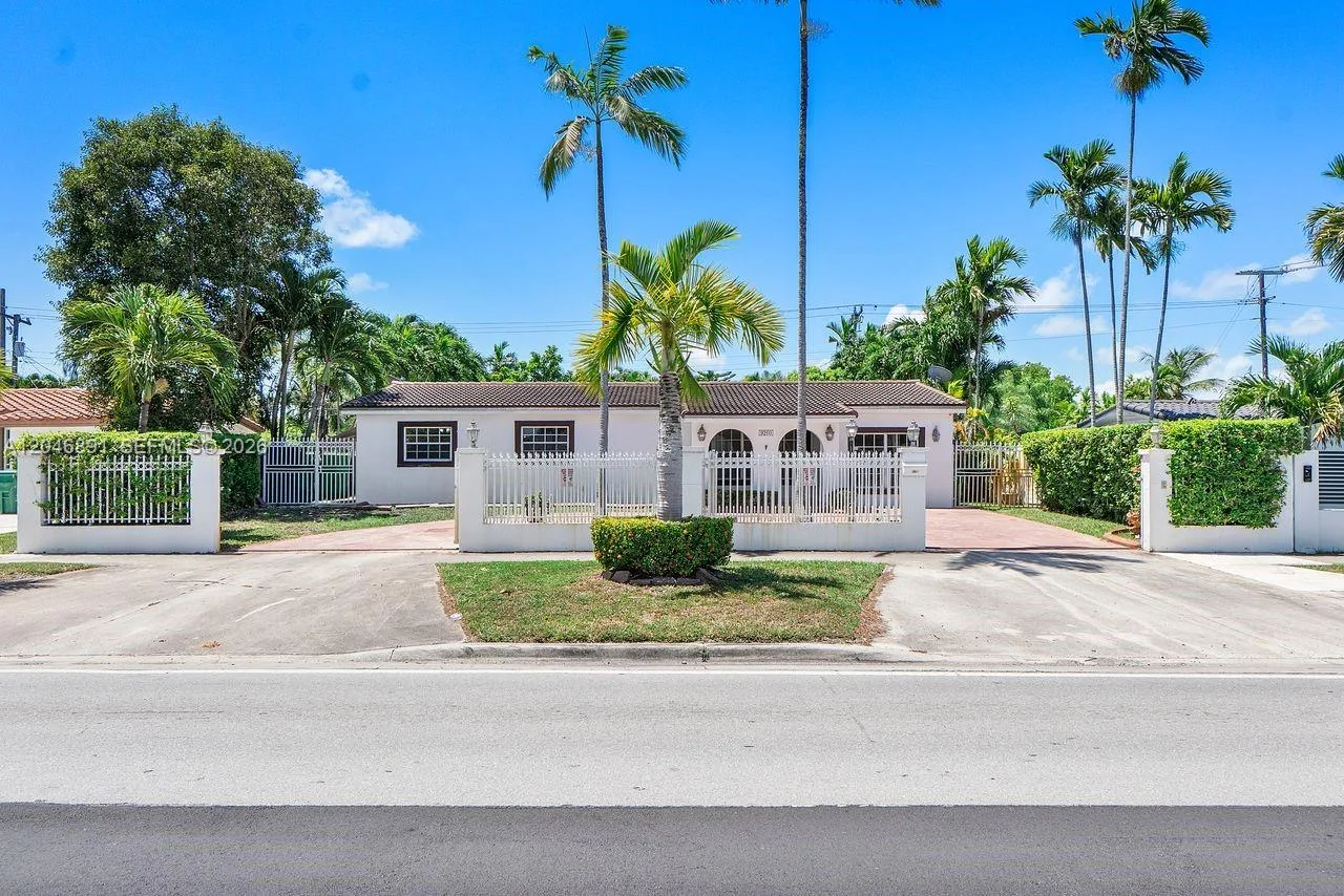 9260 SW 56th St, Miami, FL 33165