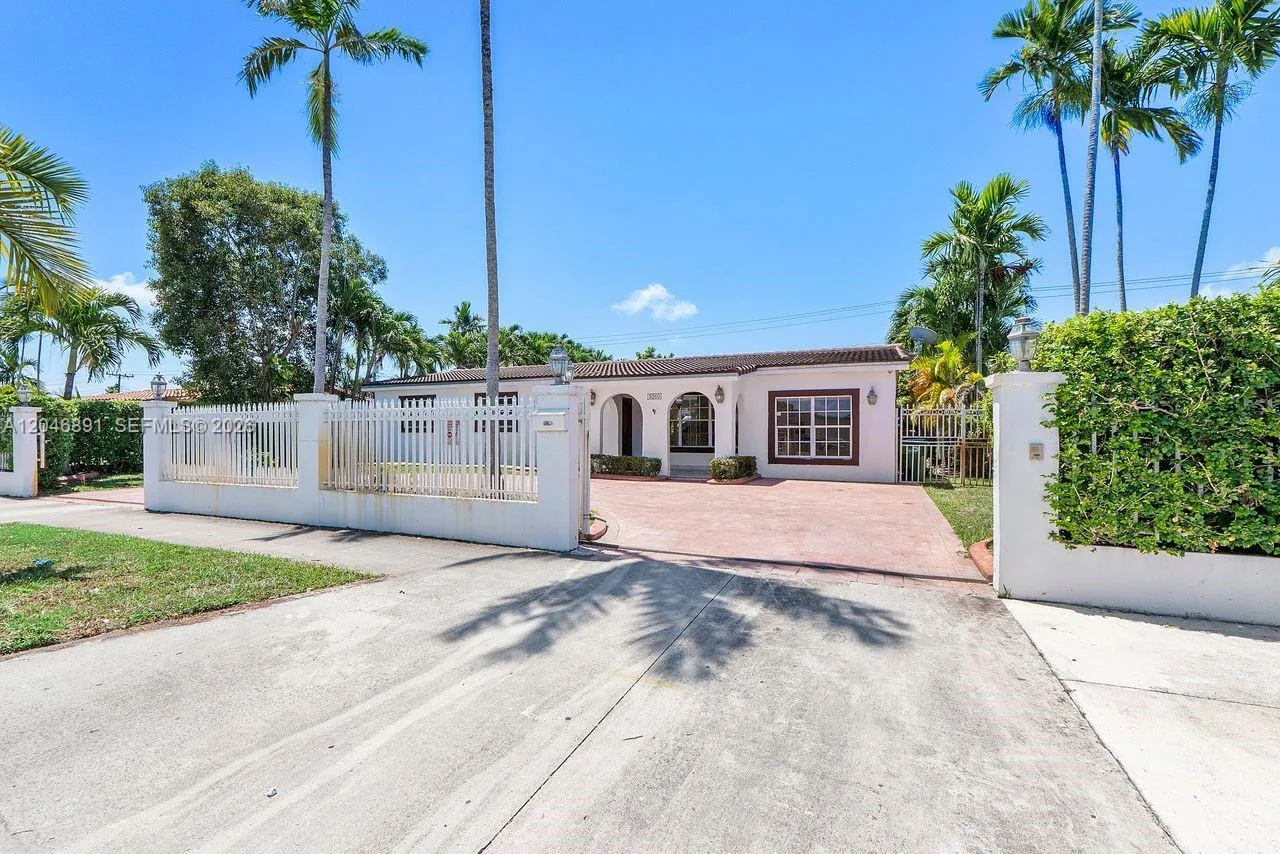 9260 SW 56th St, Miami, FL 33165 photo 3