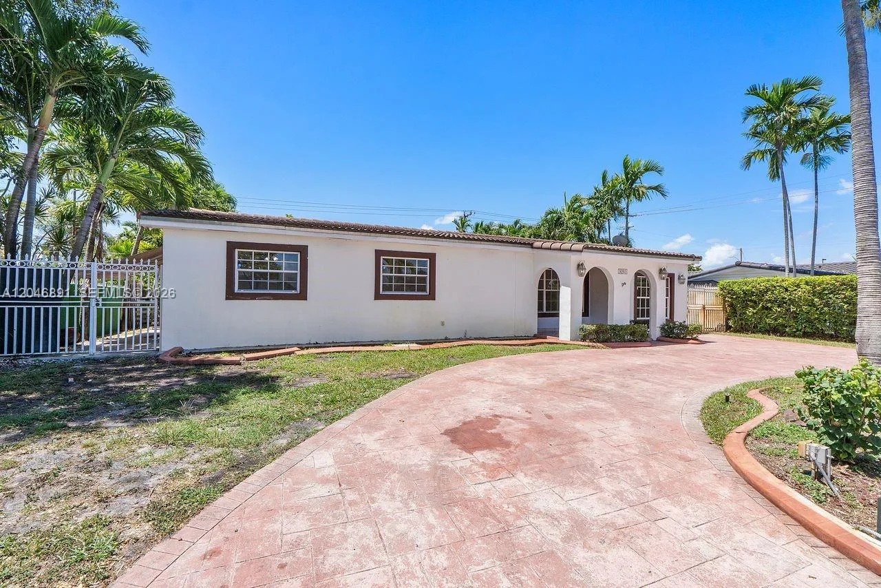 9260 SW 56th St, Miami, FL 33165 photo 5