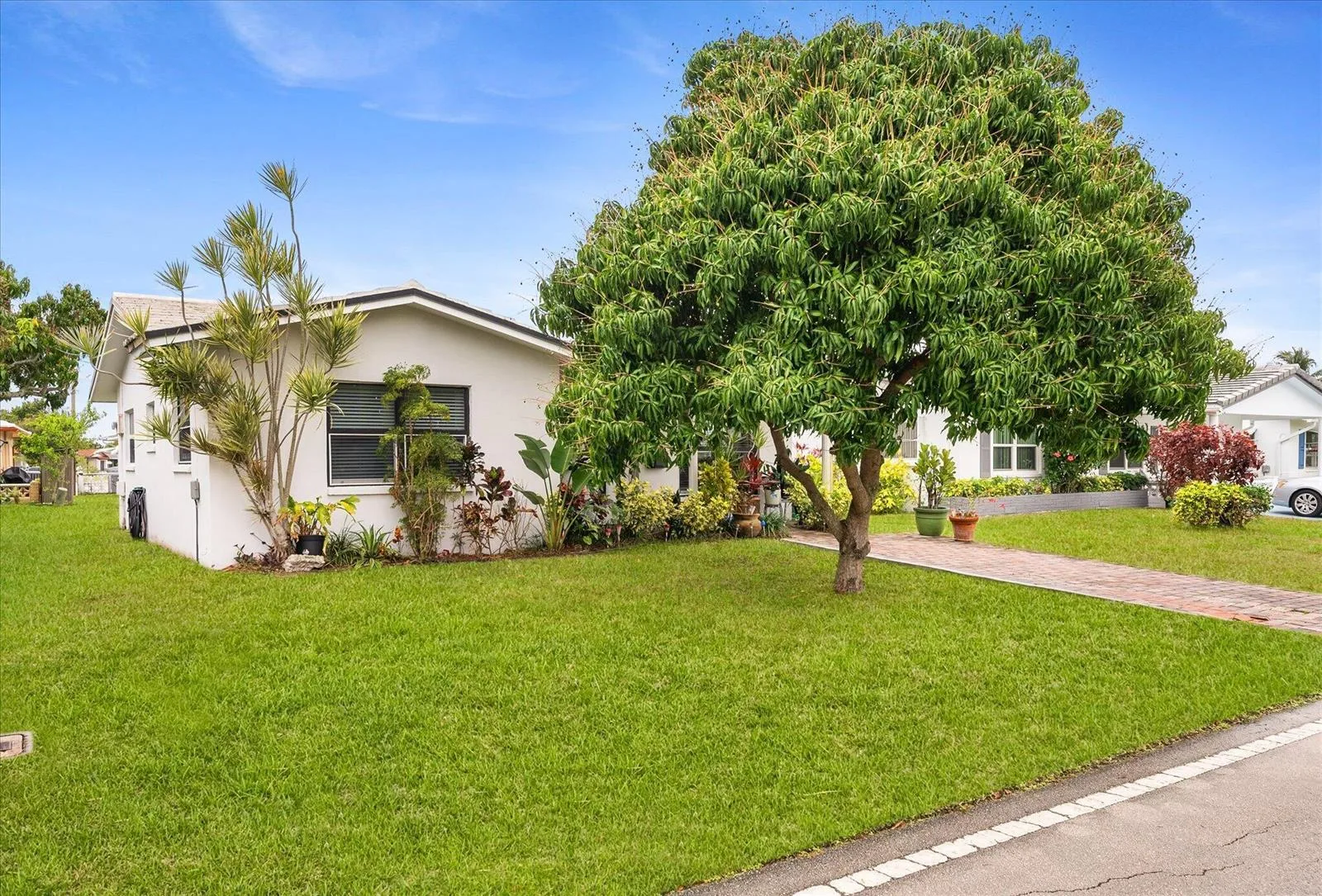 5713 NW 84th Terrace, Tamarac, FL 33321