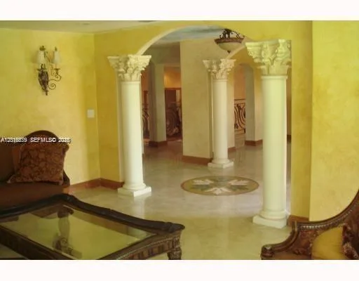 12425 SW 43rd St, Miami, FL 33175 photo 2
