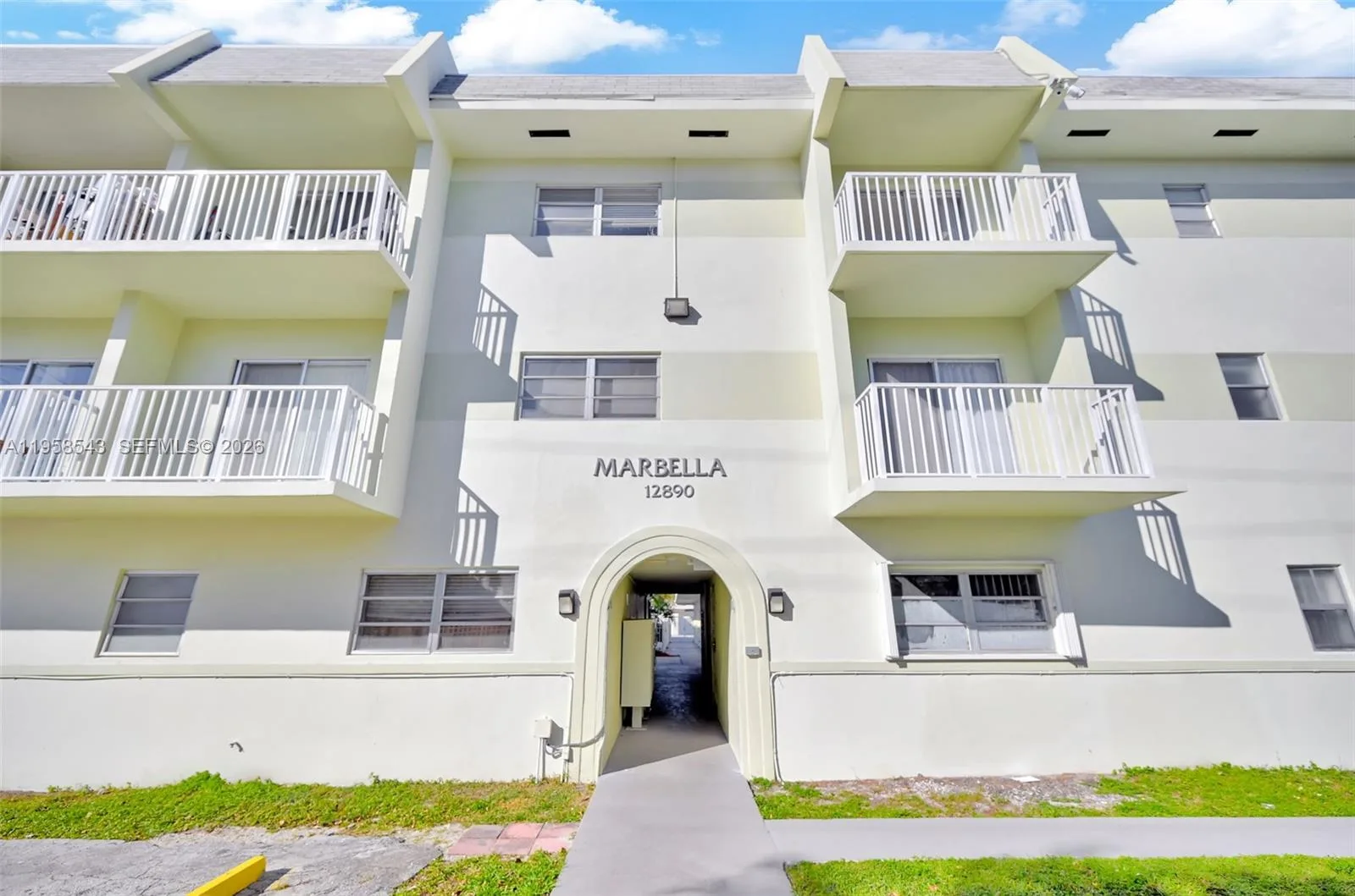 12890 NE 8th Ave # 208, North Miami, FL 33161 photo 2