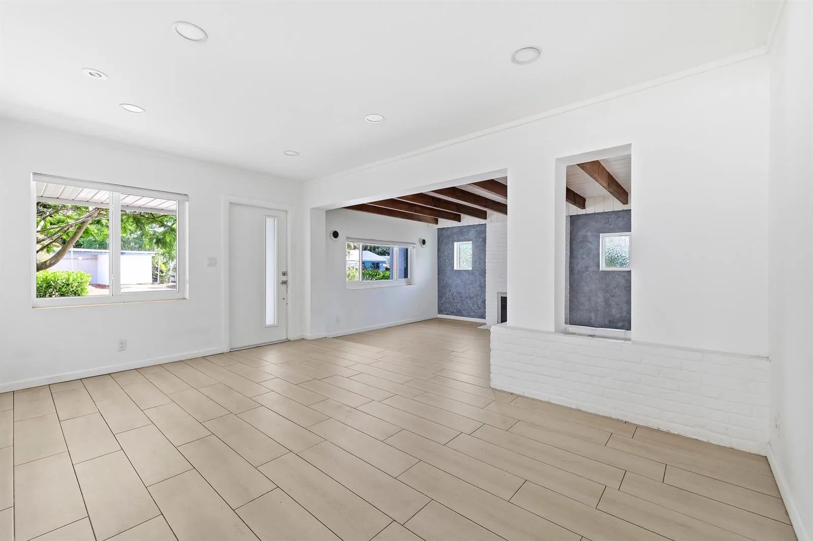 1225 15th Avenue N, FL 33460 photo 4