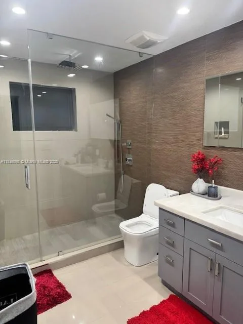 4229 W 7th Ln, Hialeah, FL 33012 photo 3