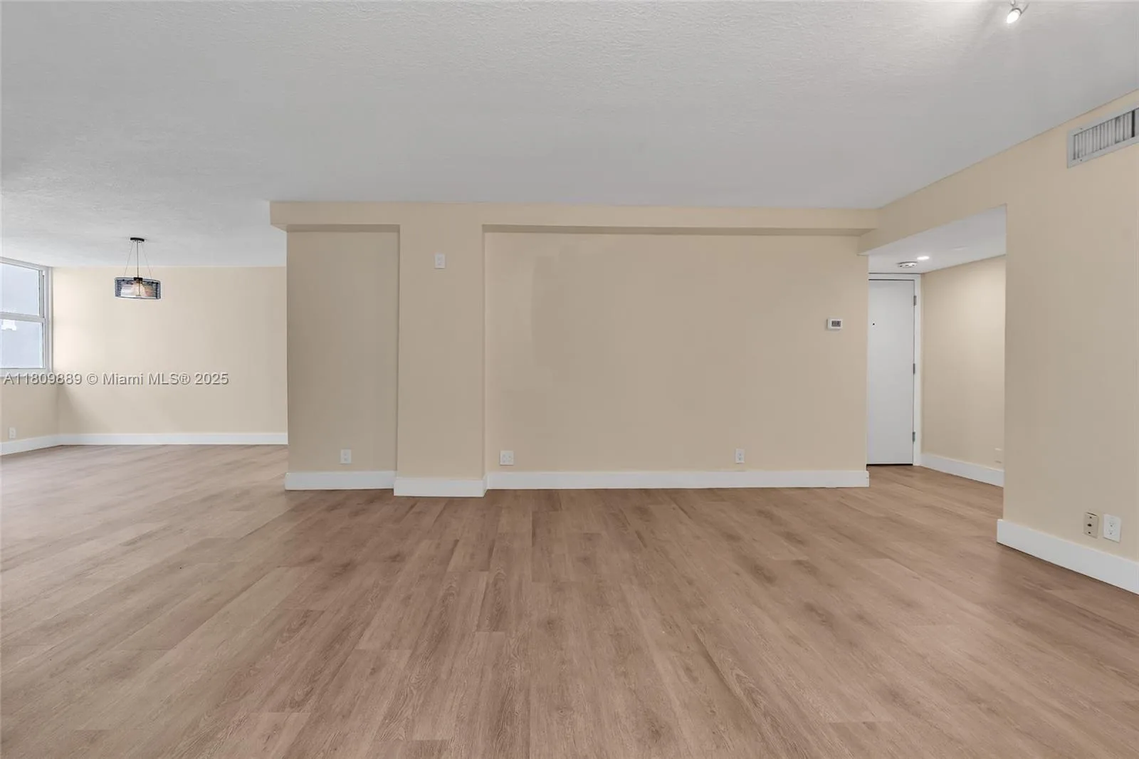 1904 S Ocean Dr # 1004, Hallandale Beach, FL 33009 photo 10
