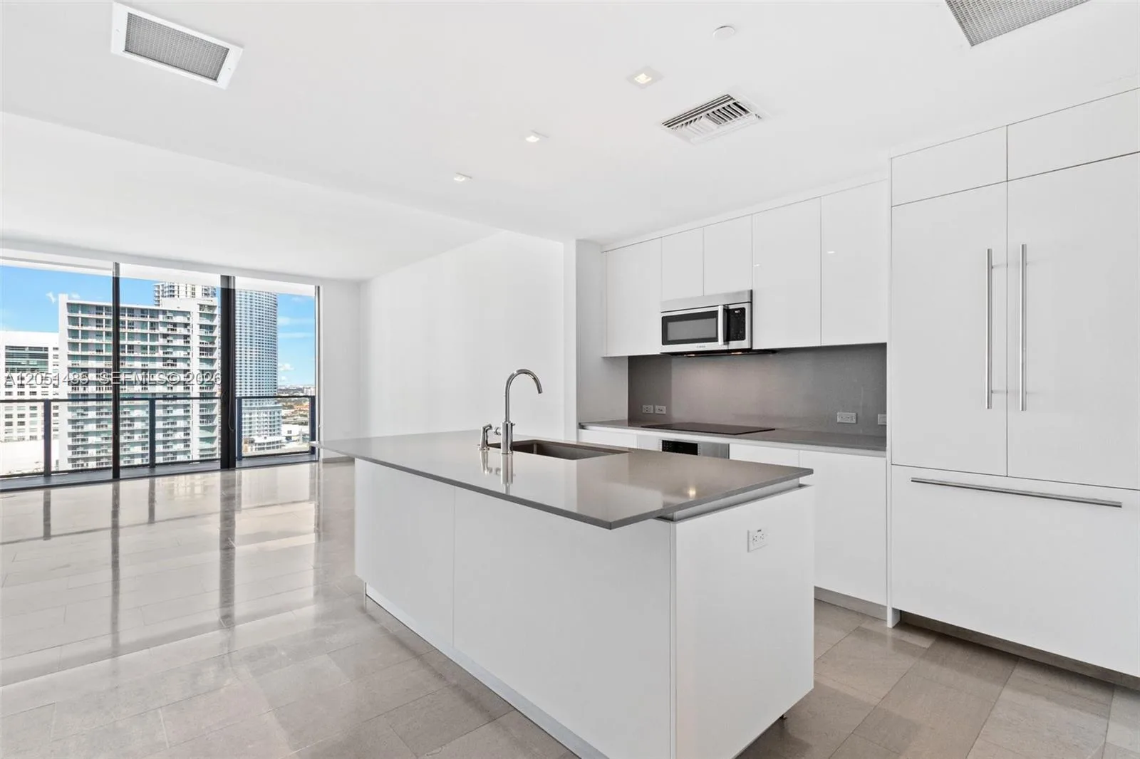 68 SE 6th St # 1706, Miami, FL 33131 photo 4