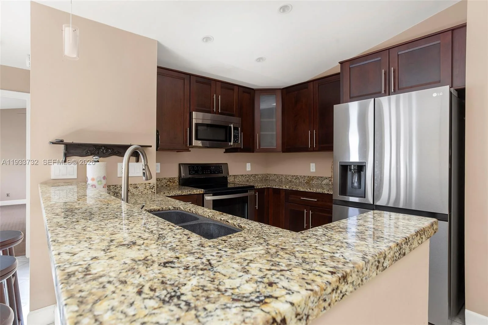 3074 S Oakland Forest Dr # 702, Oakland Park, FL 33309 photo 4
