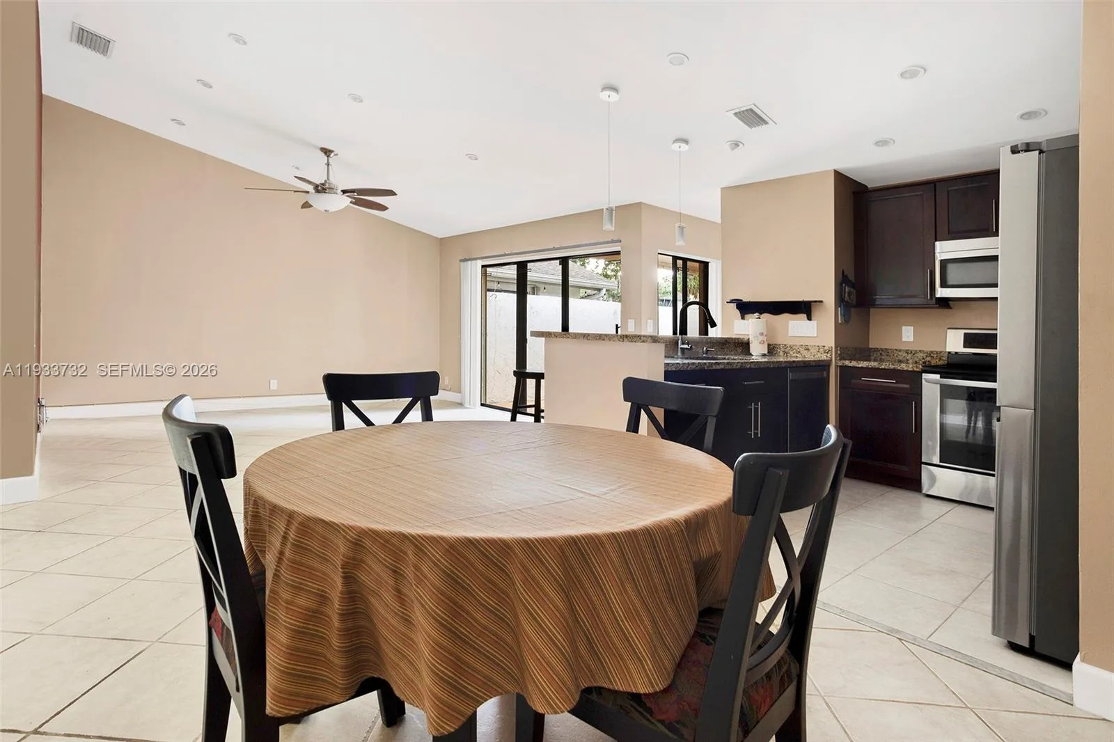 3074 S Oakland Forest Dr # 702, Oakland Park, FL 33309 photo 6