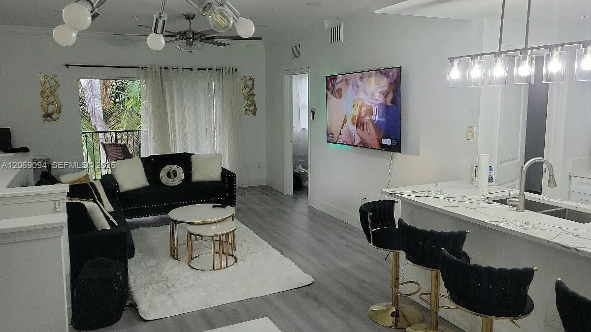 5840 W Sample Rd # 302, Coral Springs, FL 33067