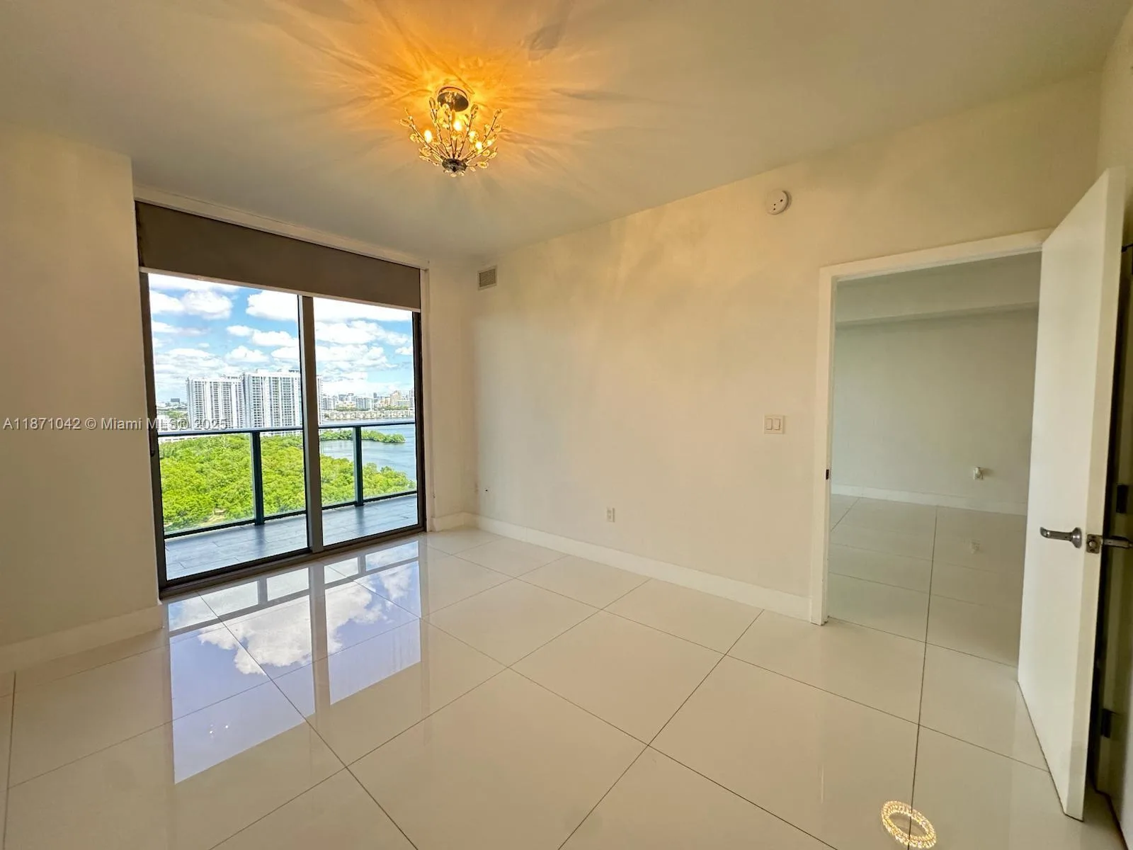 16385 Biscayne Blvd # 1702, North Miami Beach, FL 33160 photo 11