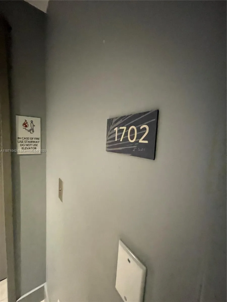 16385 Biscayne Blvd # 1702, North Miami Beach, FL 33160 photo 5