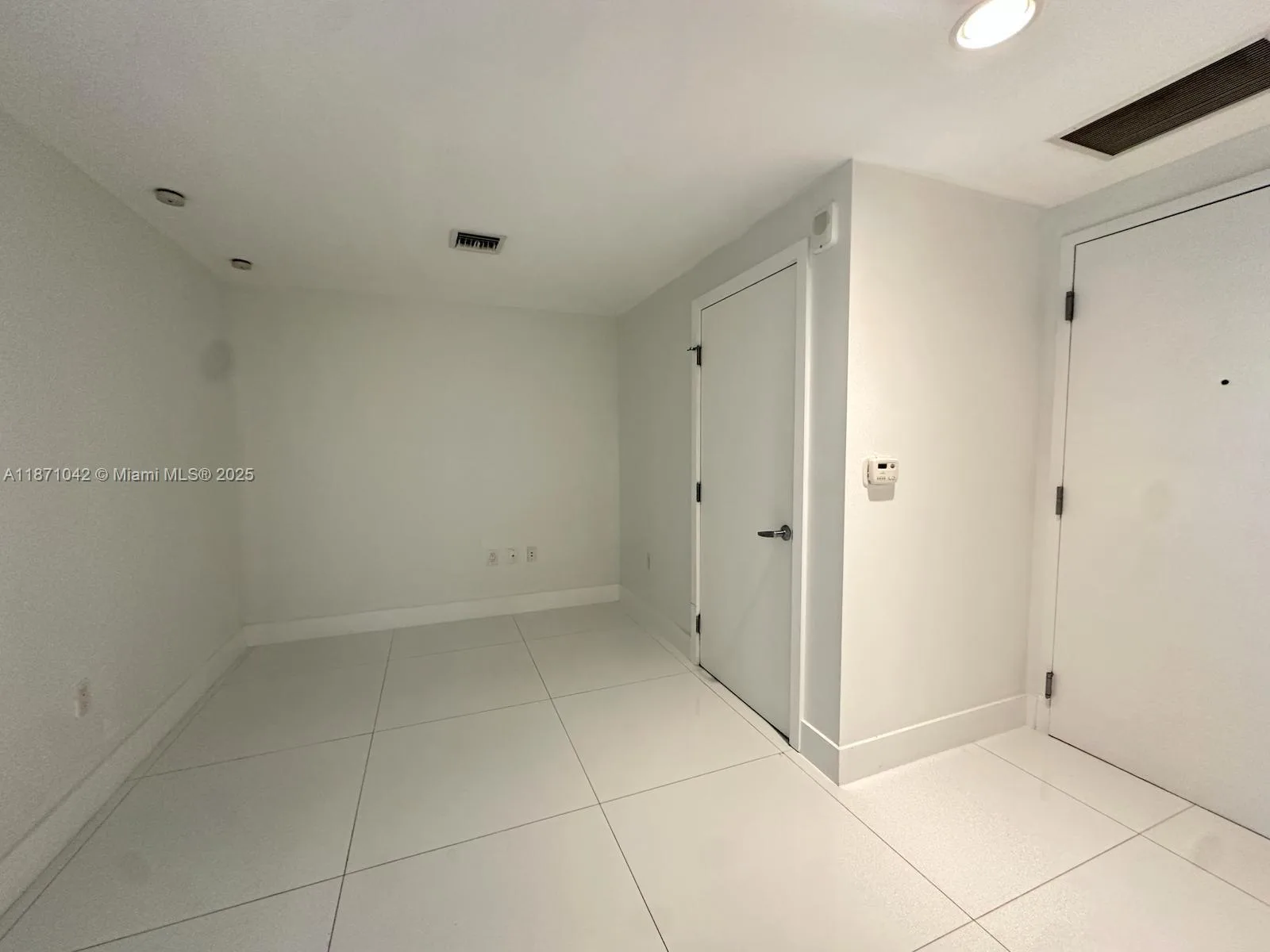 16385 Biscayne Blvd # 1702, North Miami Beach, FL 33160 photo 7
