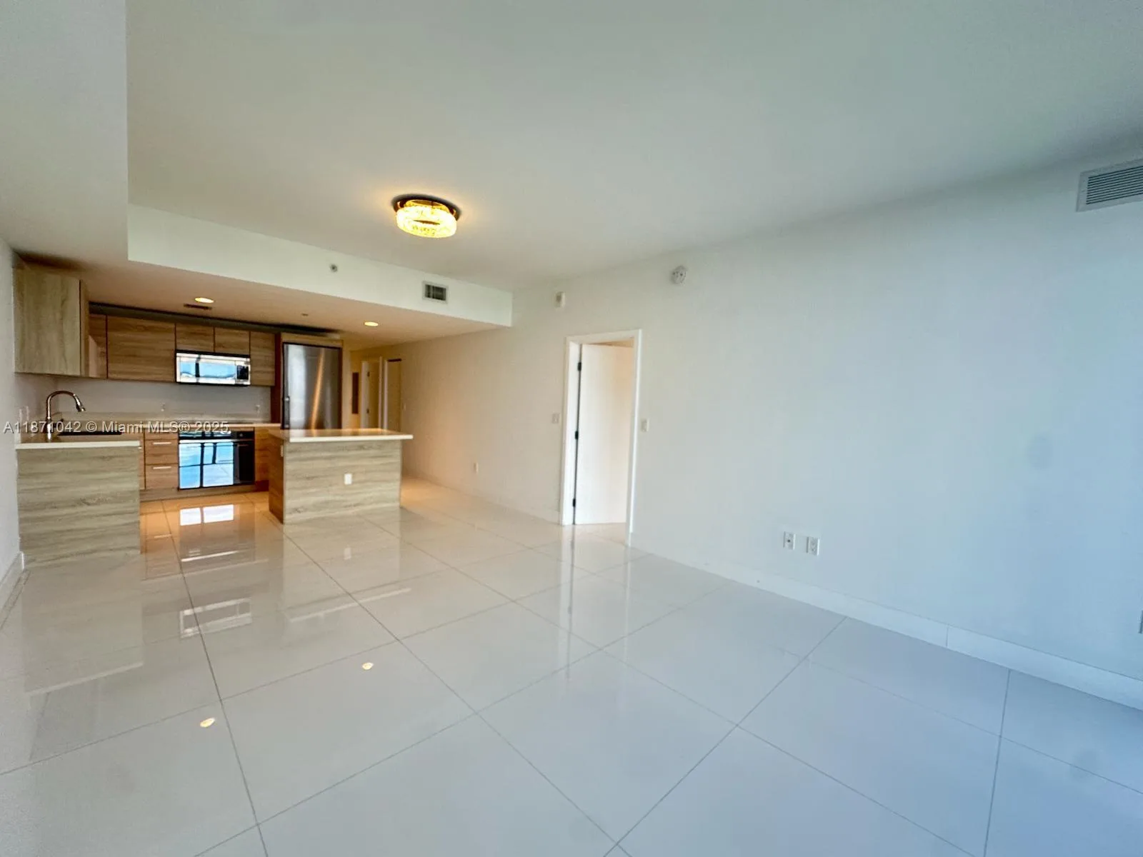 16385 Biscayne Blvd # 1702, North Miami Beach, FL 33160 photo 8
