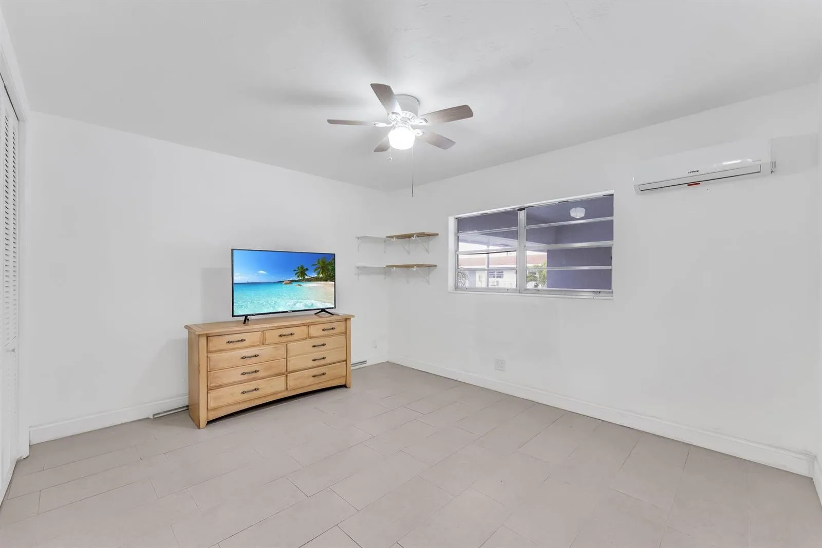 7401 Pines Boulevard # 201, Pembroke Pines, FL 33024 photo 10