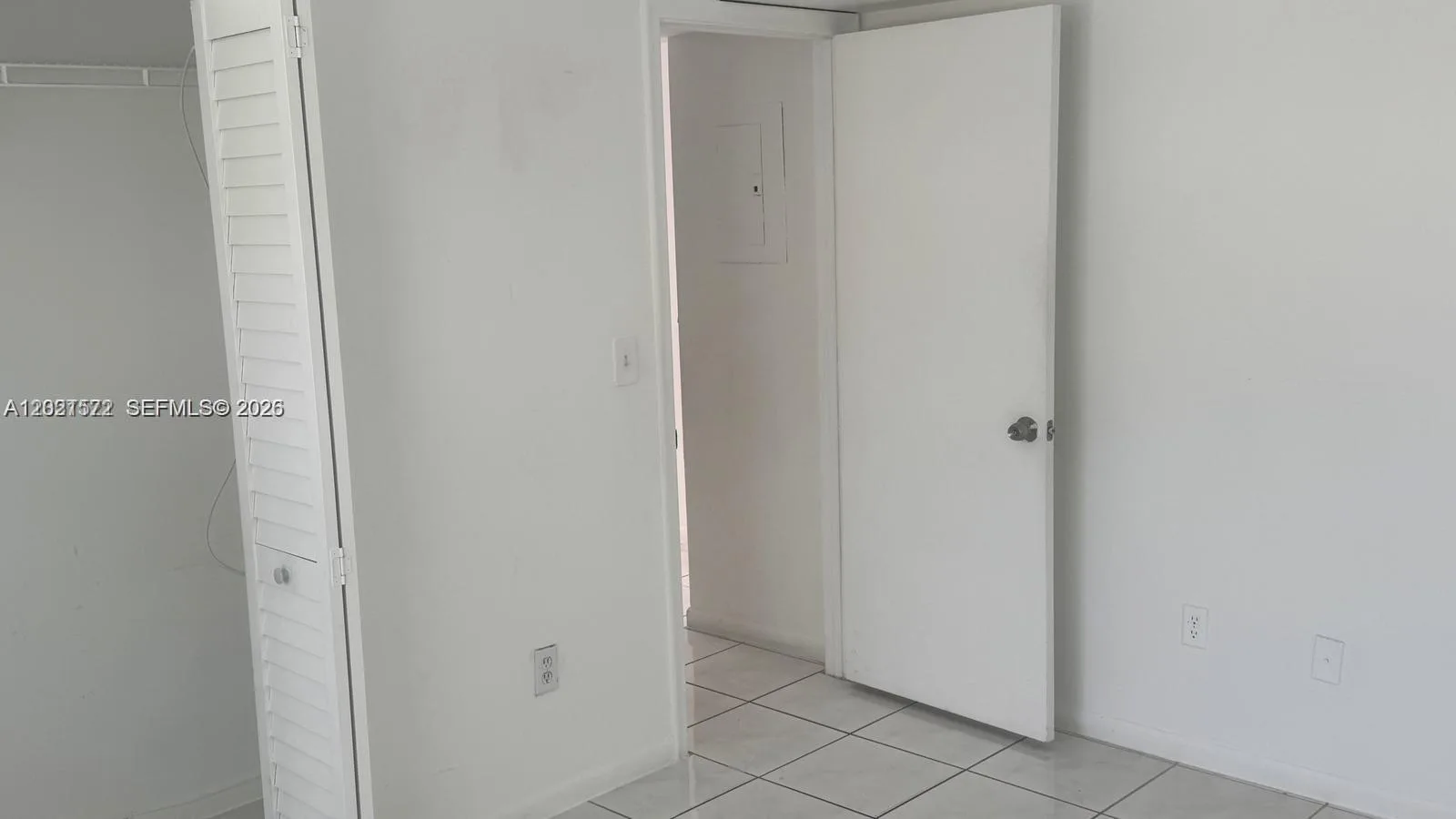 2715 W 66th St # 13-21, Hialeah, FL 33016 photo 10