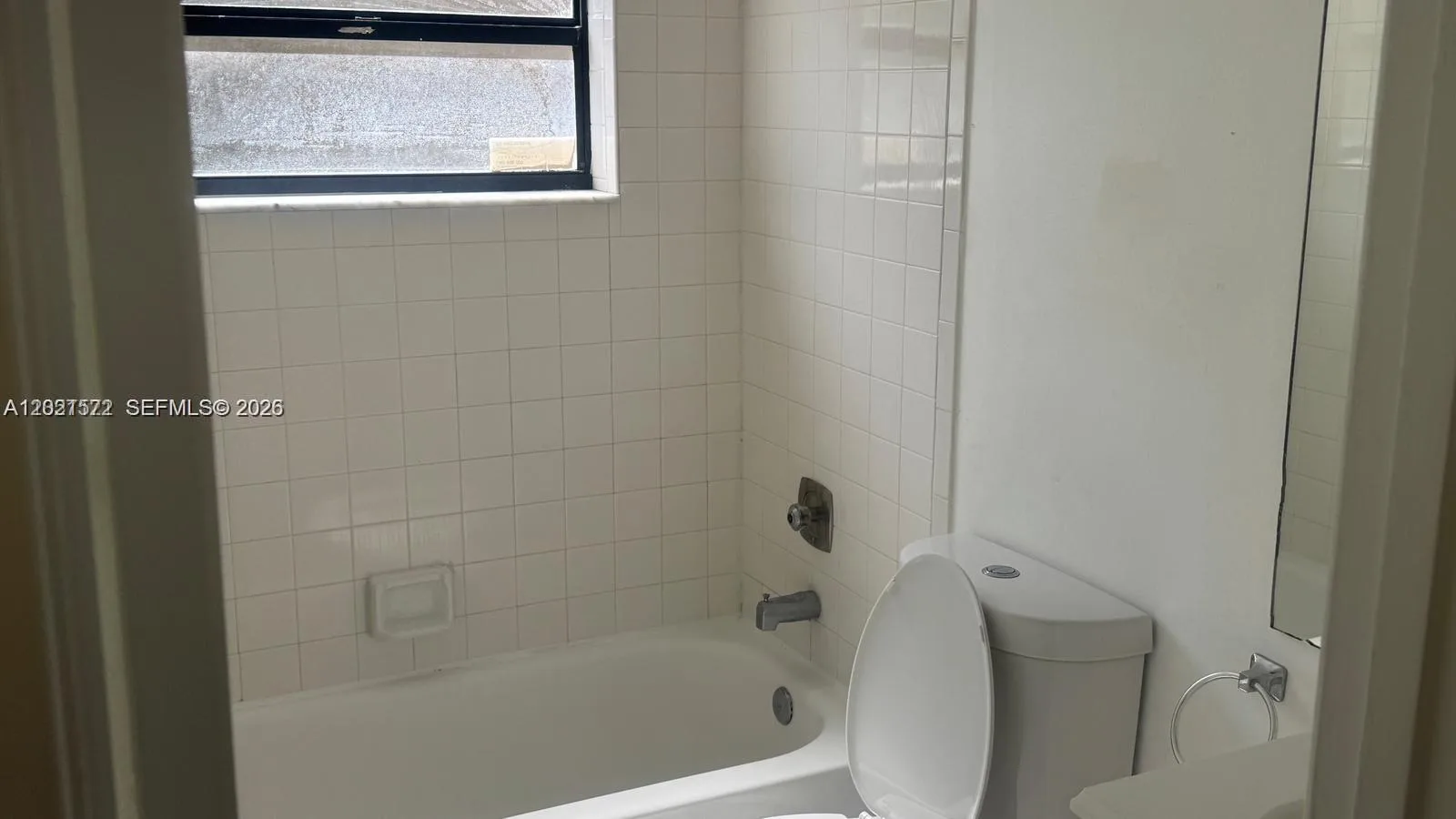 2715 W 66th St # 13-21, Hialeah, FL 33016 photo 3