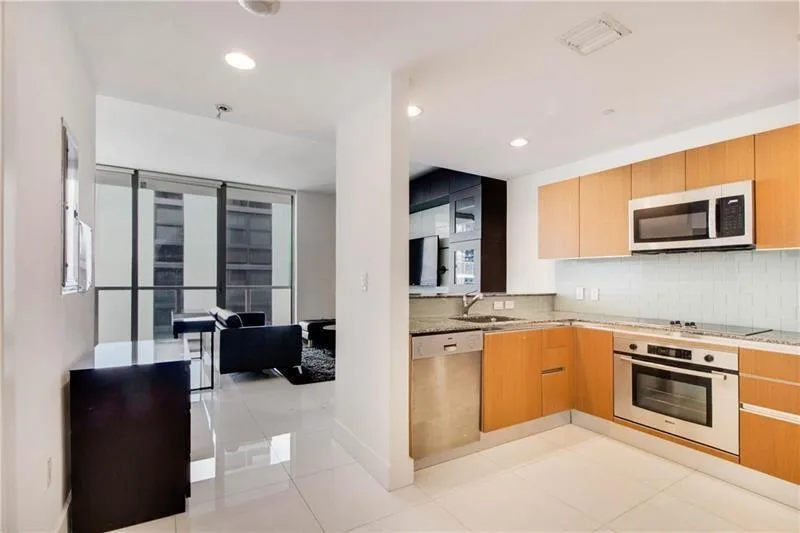 1050 Brickell Avenue # 3222, Miami, FL 33131