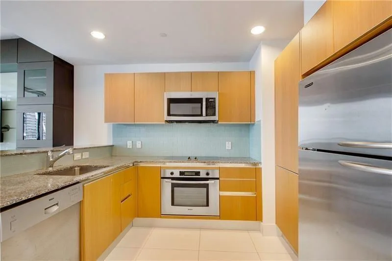 1050 Brickell Avenue # 3222, Miami, FL 33131 photo 2