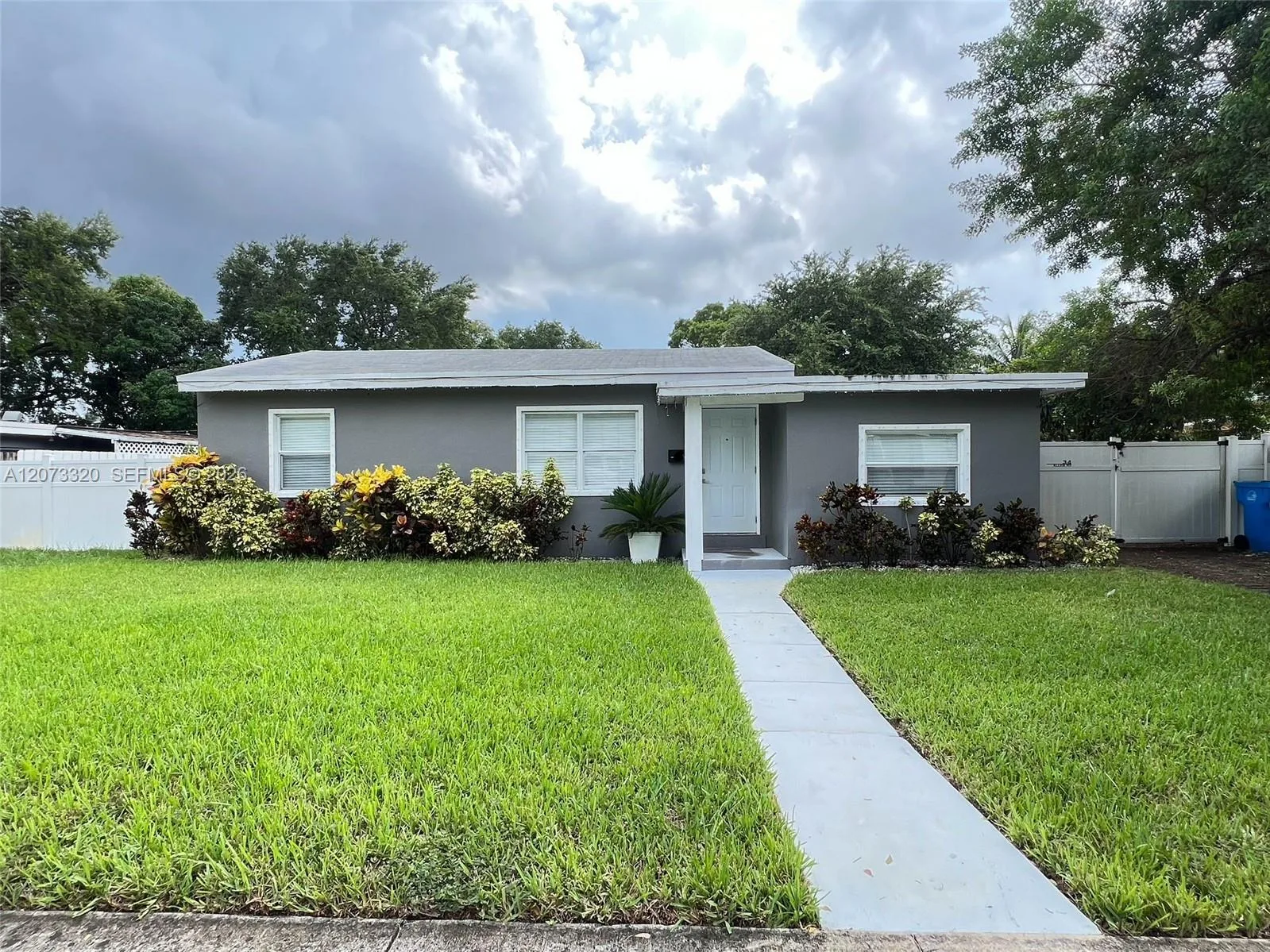 34 Allen Rd, West Park, FL 33023