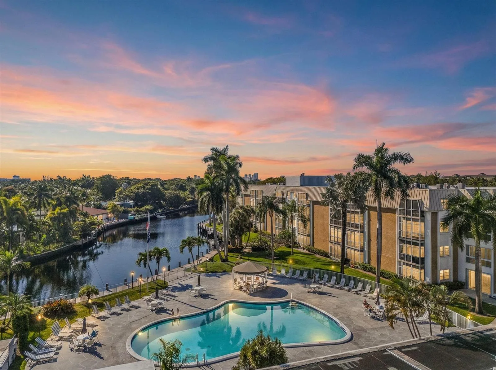 3020 NE 16th Avenue # 105, Oakland Park, FL 33334