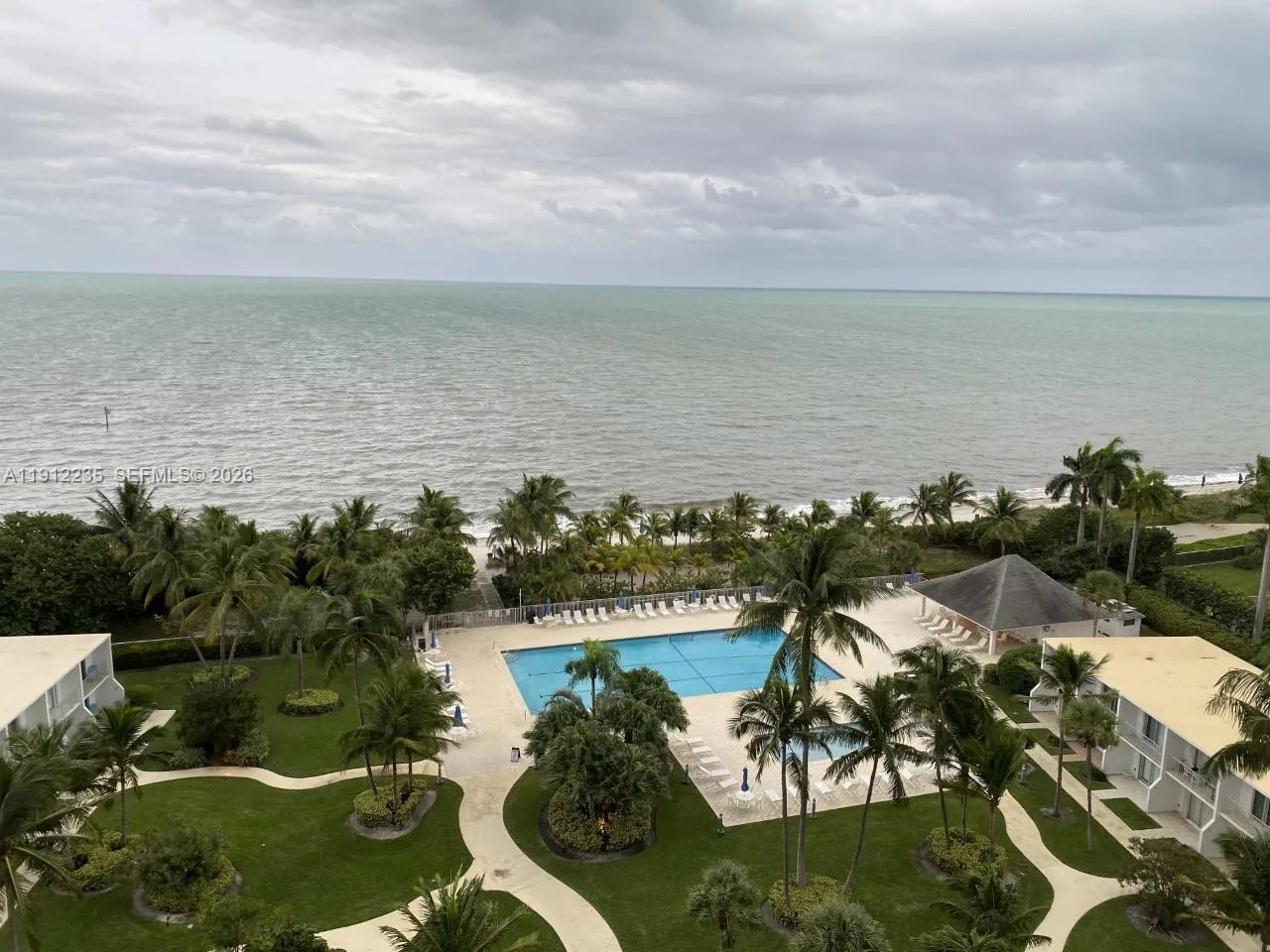 881 OCEAN DR # L3, Key Biscayne, FL 33149