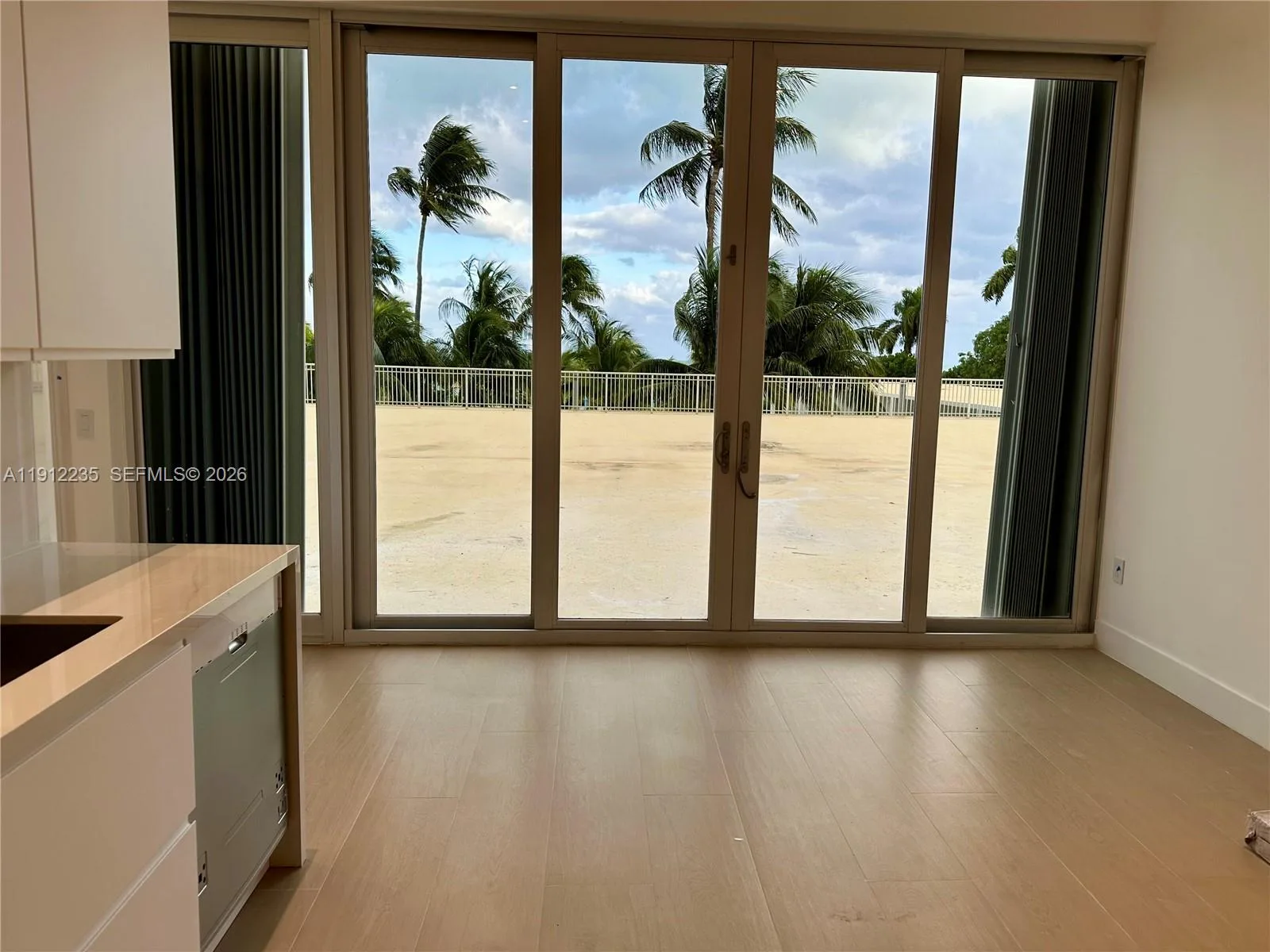 881 OCEAN DR # L3, Key Biscayne, FL 33149 photo 3