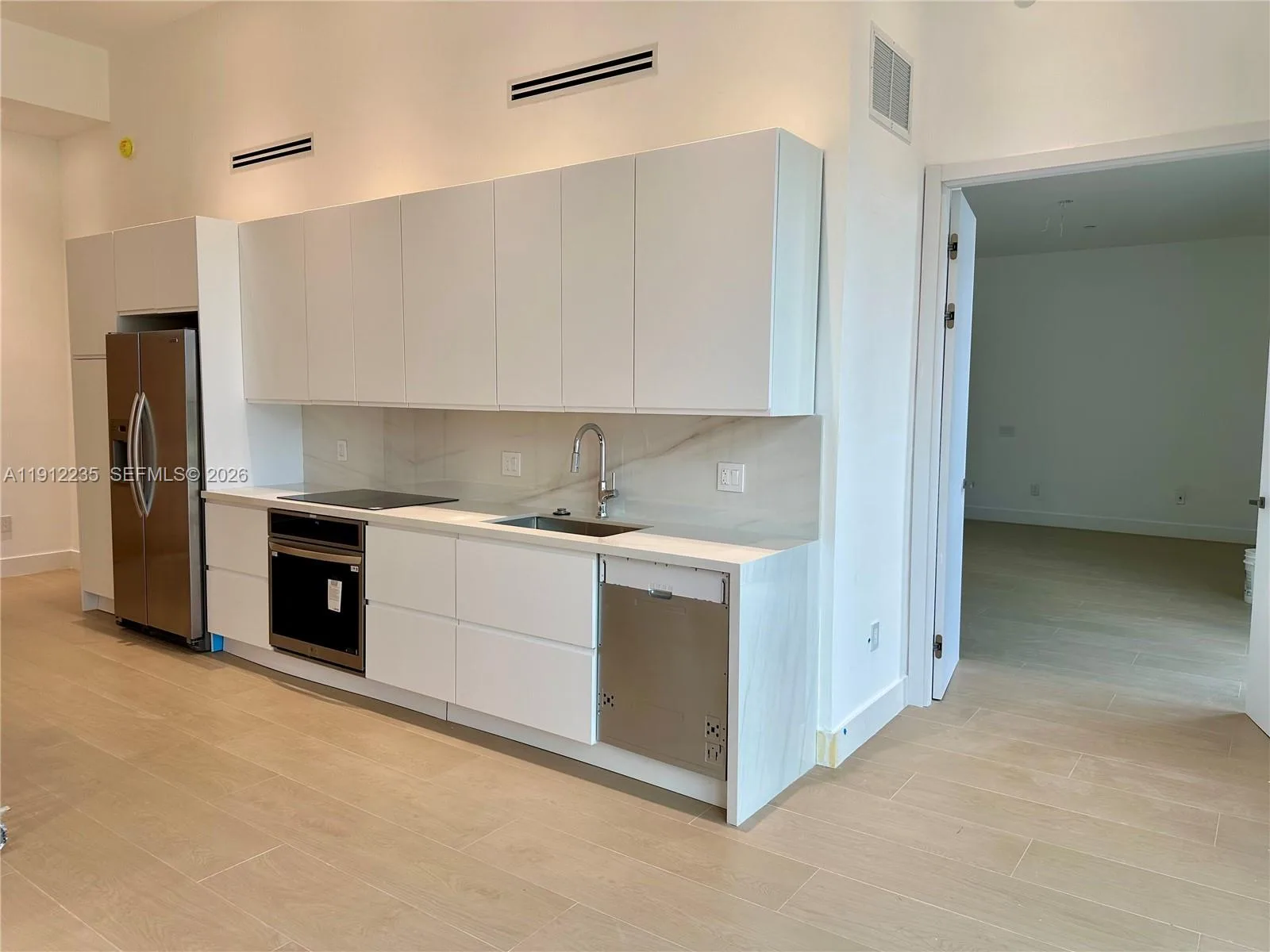 881 OCEAN DR # L3, Key Biscayne, FL 33149 photo 4