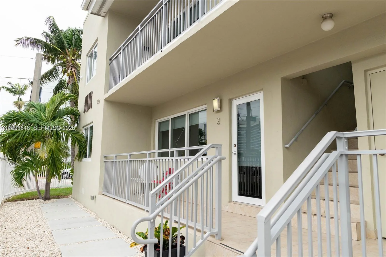 625 77th St # 2, Miami Beach, FL 33141