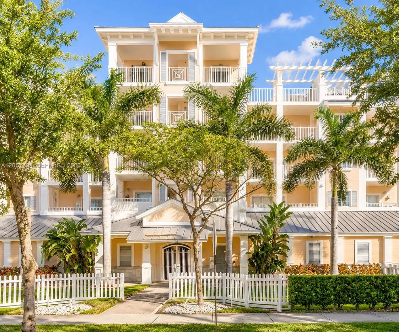 1931 NE 2nd St # 405, Deerfield Beach, FL 33441
