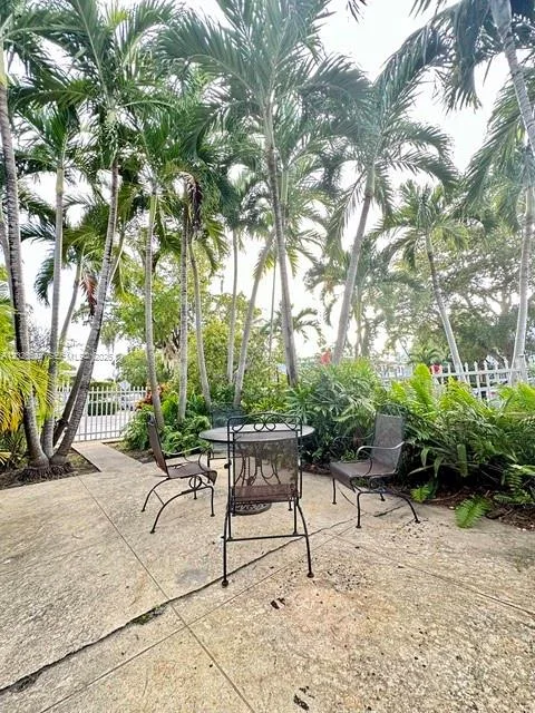 836 10th St # 7, Miami Beach, FL 33139 photo 12