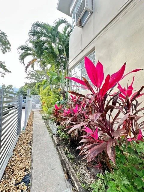 836 10th St # 7, Miami Beach, FL 33139 photo 13