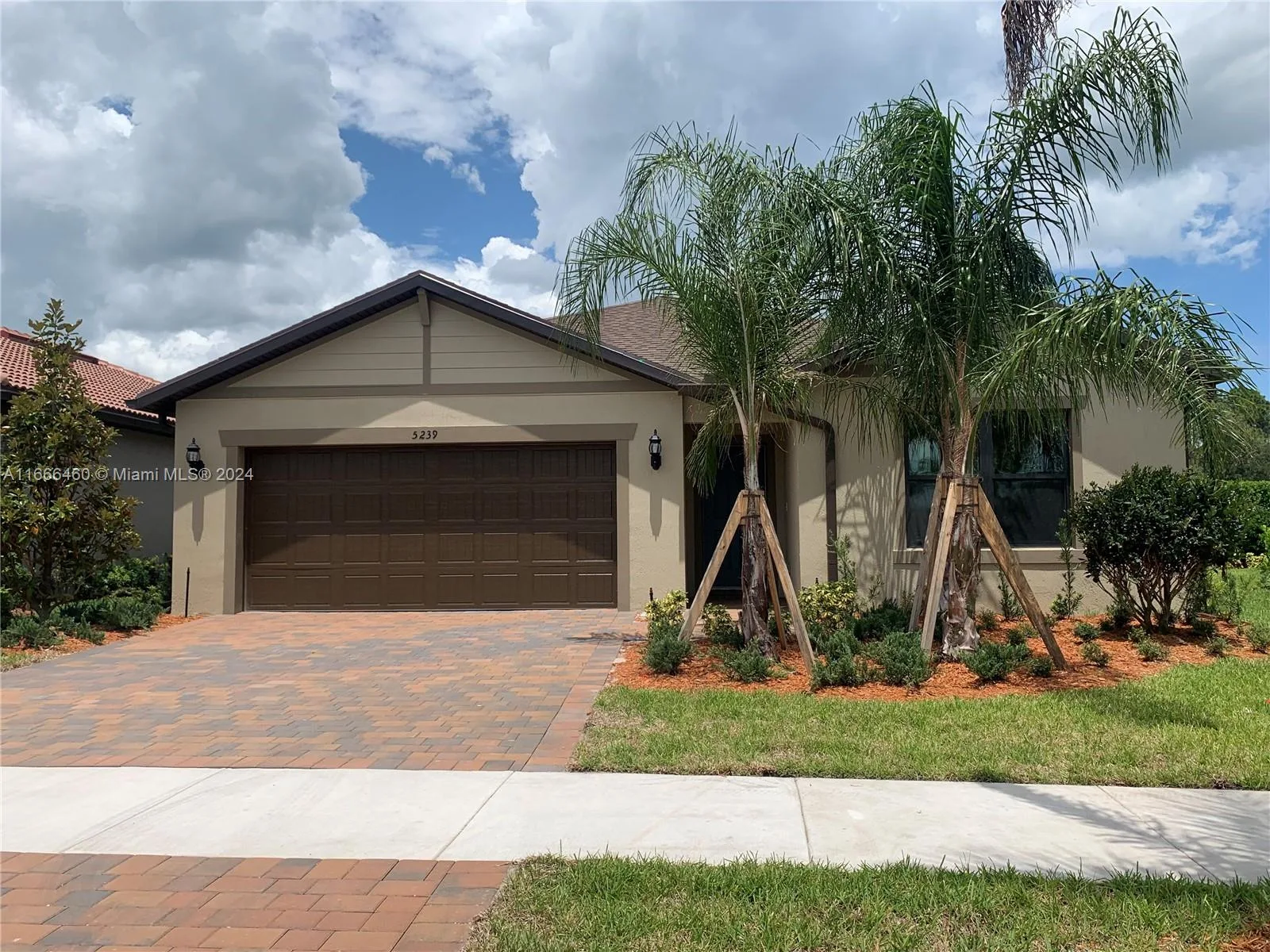 5239 Jasper Sq # 5239, Vero Beach, FL 32967 photo 2