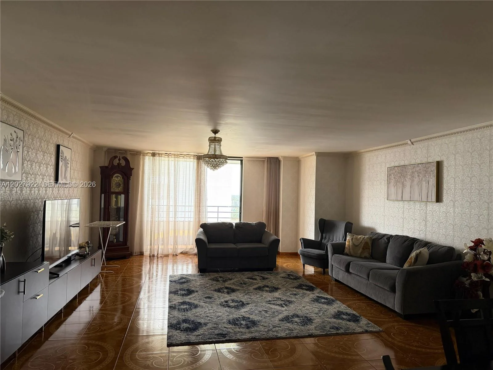 2500 Parkview Dr # 1712, Hallandale Beach, FL 33009