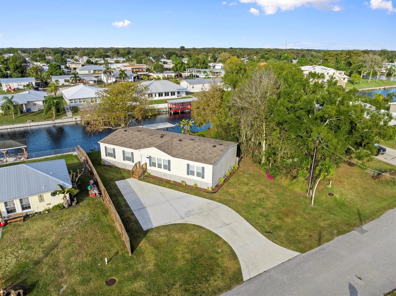 2603 SE 34th Lane, Okeechobee, FL 34974 photo 2