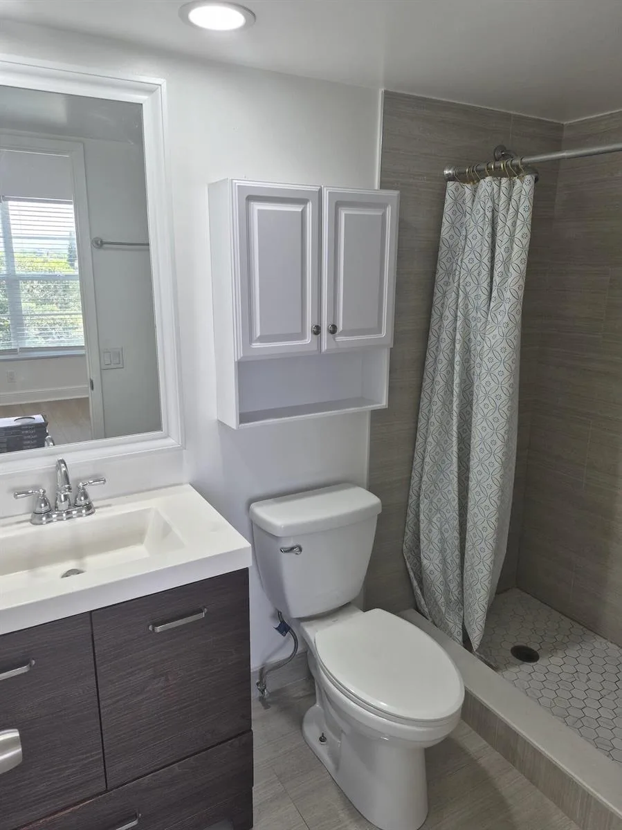 3050 N PALM AIRE Drive # 702, Pompano Beach, FL 33069 photo 9