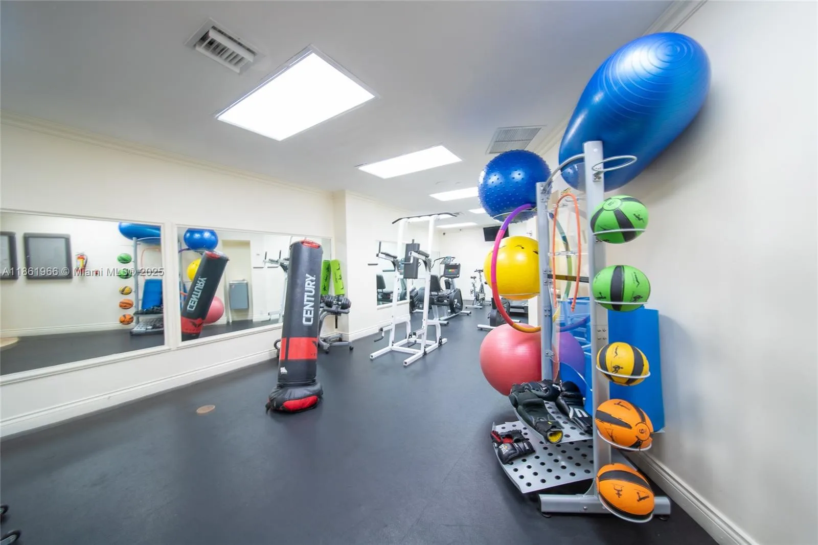 1121 Crandon Blvd # D703, Key Biscayne, FL 33149 photo 12