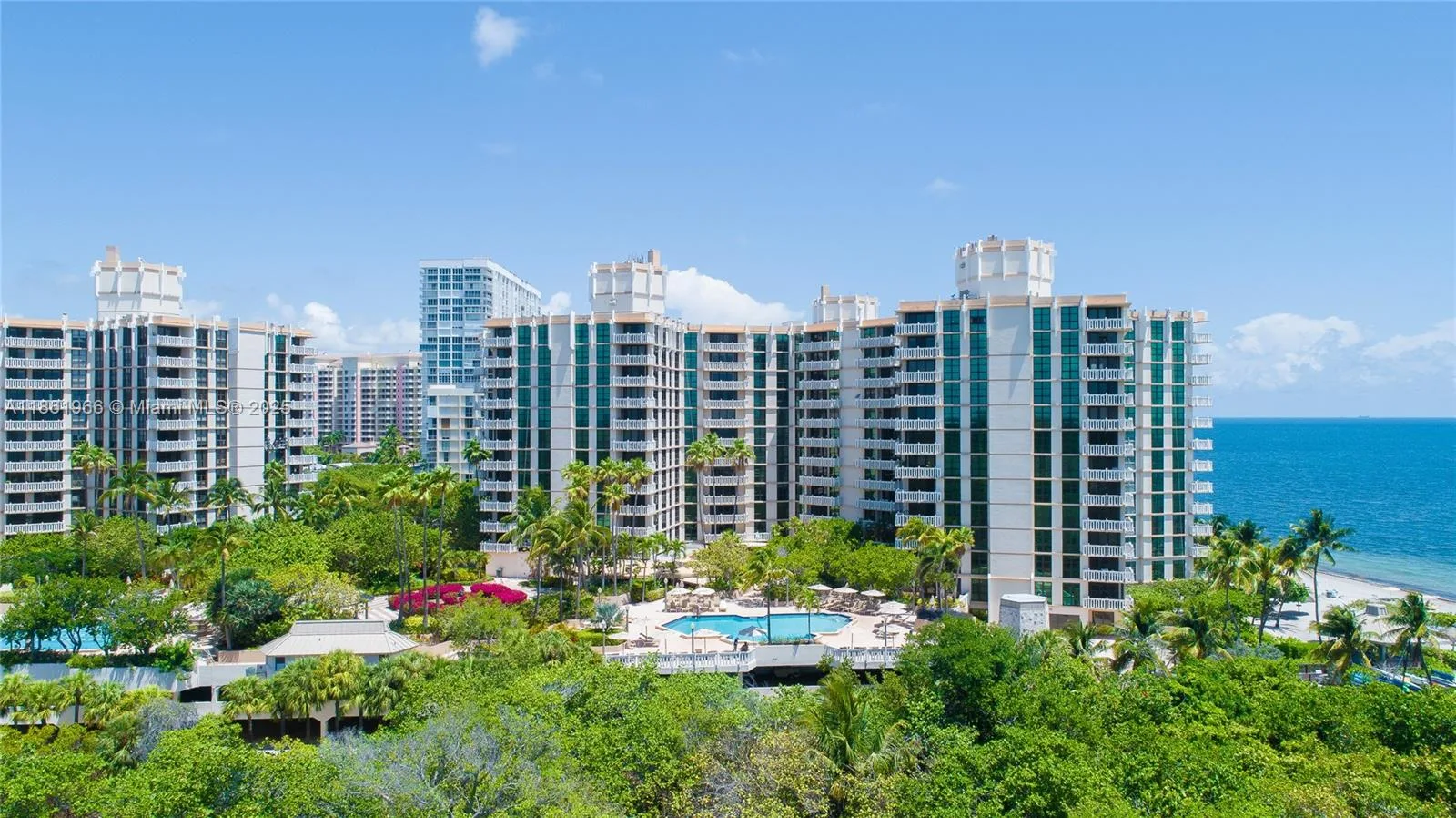 1121 Crandon Blvd # D703, Key Biscayne, FL 33149 photo 2