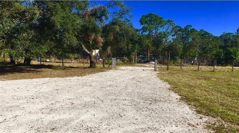 580 N Zambria Street, Clewiston, FL 33440