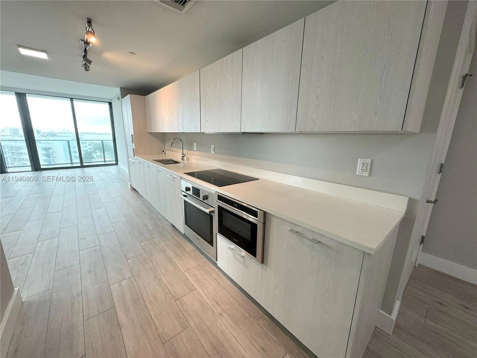 501 NE 31st St # 1101, Miami, FL 33137 photo 10