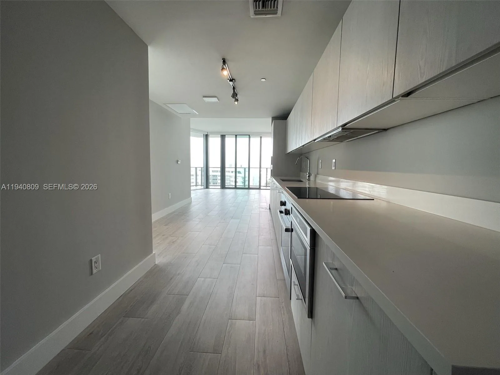 501 NE 31st St # 1101, Miami, FL 33137 photo 13