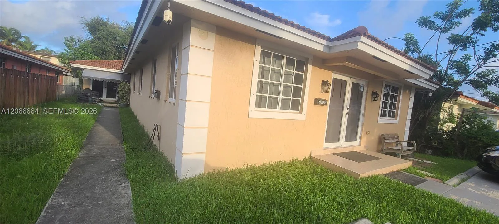 2884 SW 36th Ave, Miami, FL 33133 photo 3